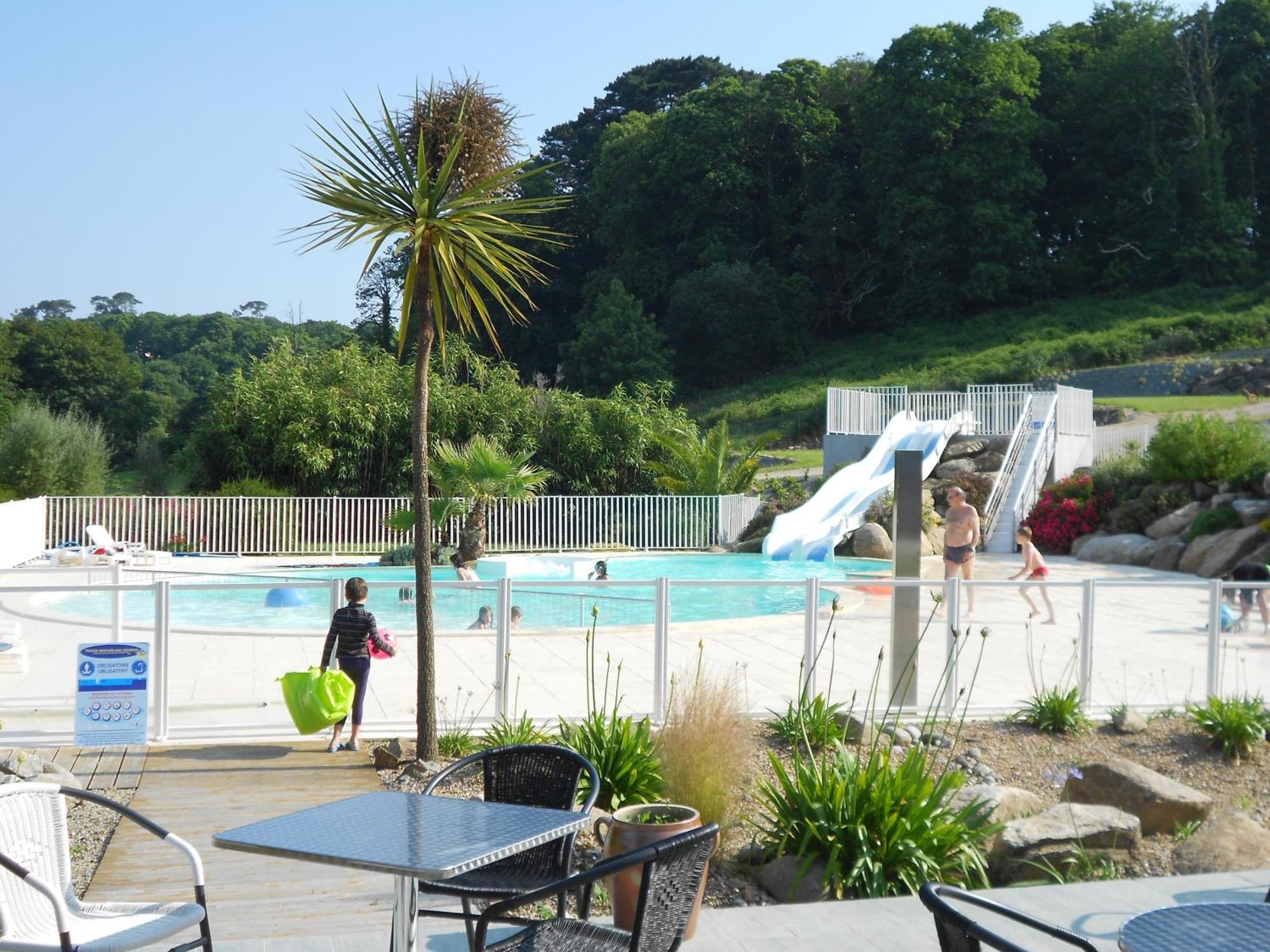 Camping De Trezulien Douarnenez Esterno foto